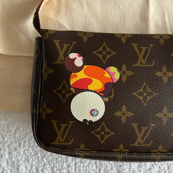 Louis Vuitton Monogram Panda Pochette Accessories - Picture 9 of 17